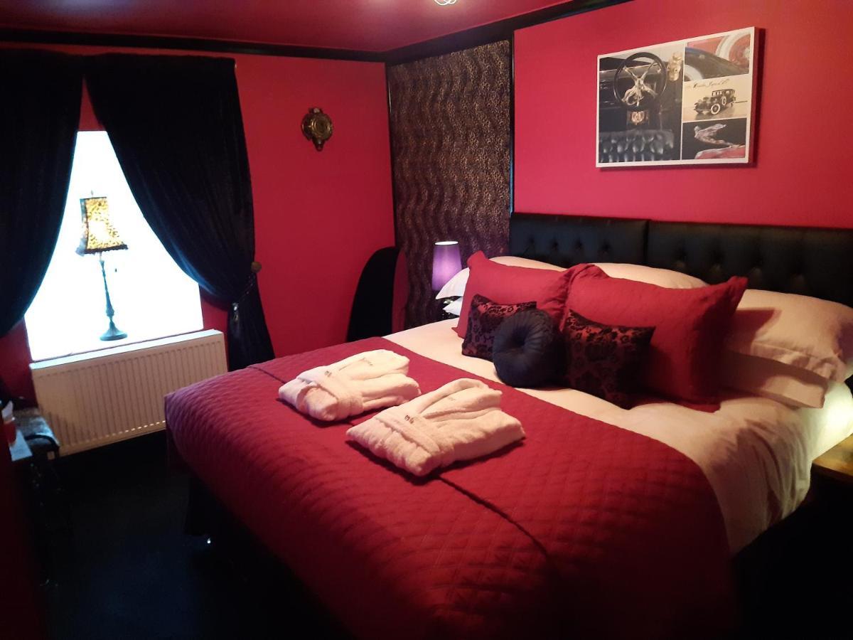 Cadillac Kustomz Hotel - Breakfast Available Rothesay Exterior foto